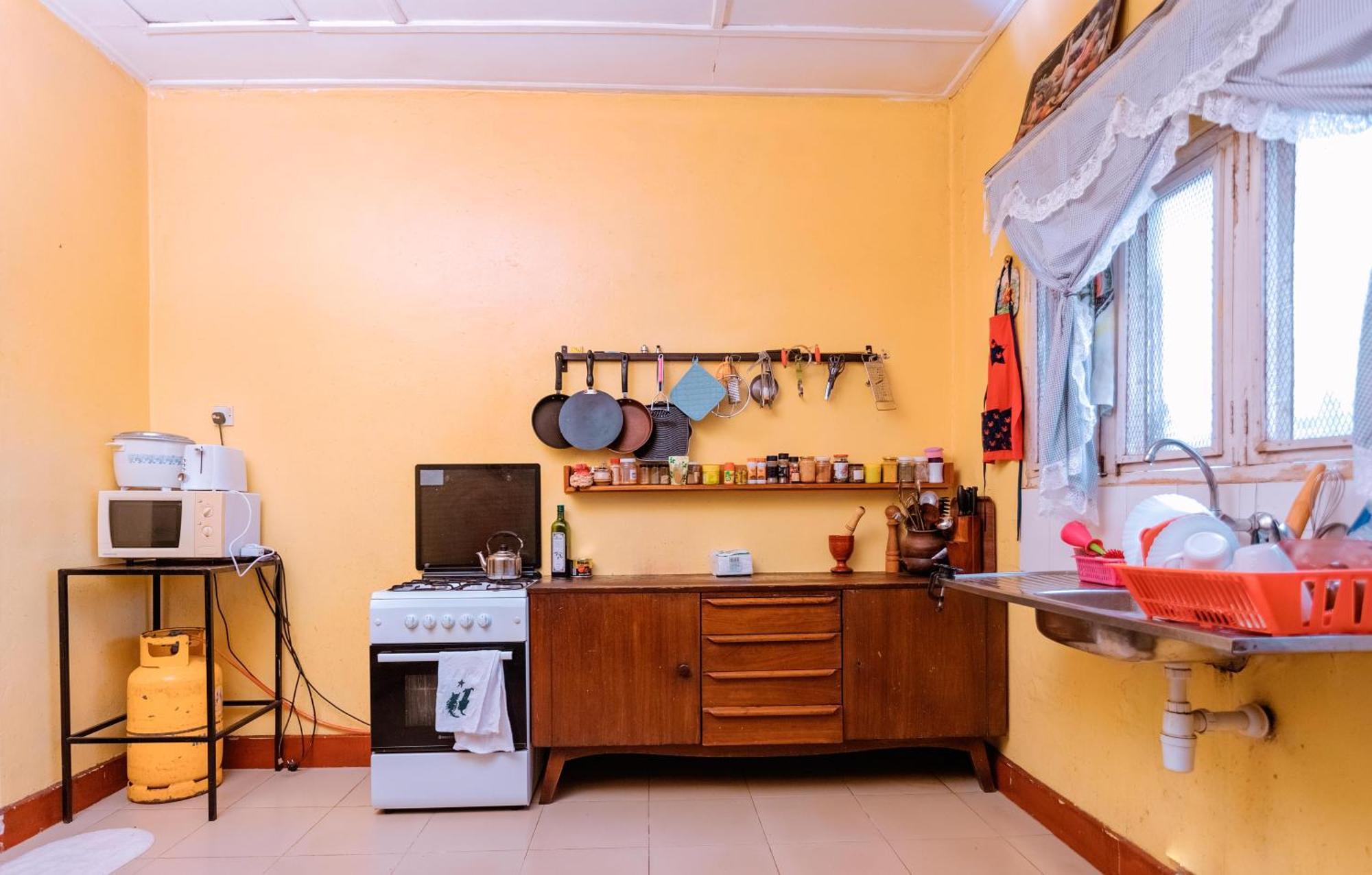 מושי Faraja Homestay- Seamless Comfort In The Heart Of The City - Free Wifi, Warm Hospitality, And Local Delights Await מראה חיצוני תמונה