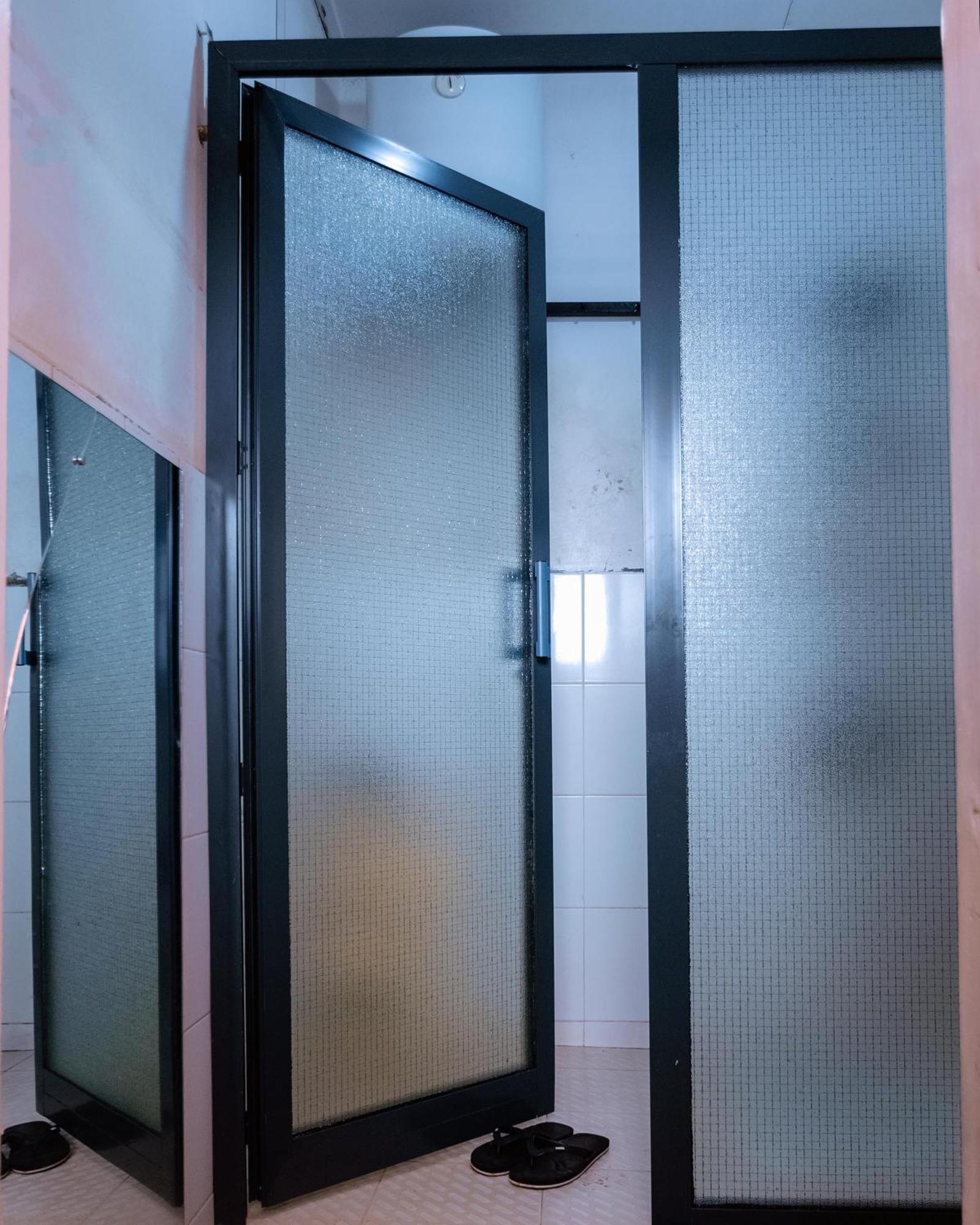 מושי Faraja Homestay- Seamless Comfort In The Heart Of The City - Free Wifi, Warm Hospitality, And Local Delights Await מראה חיצוני תמונה