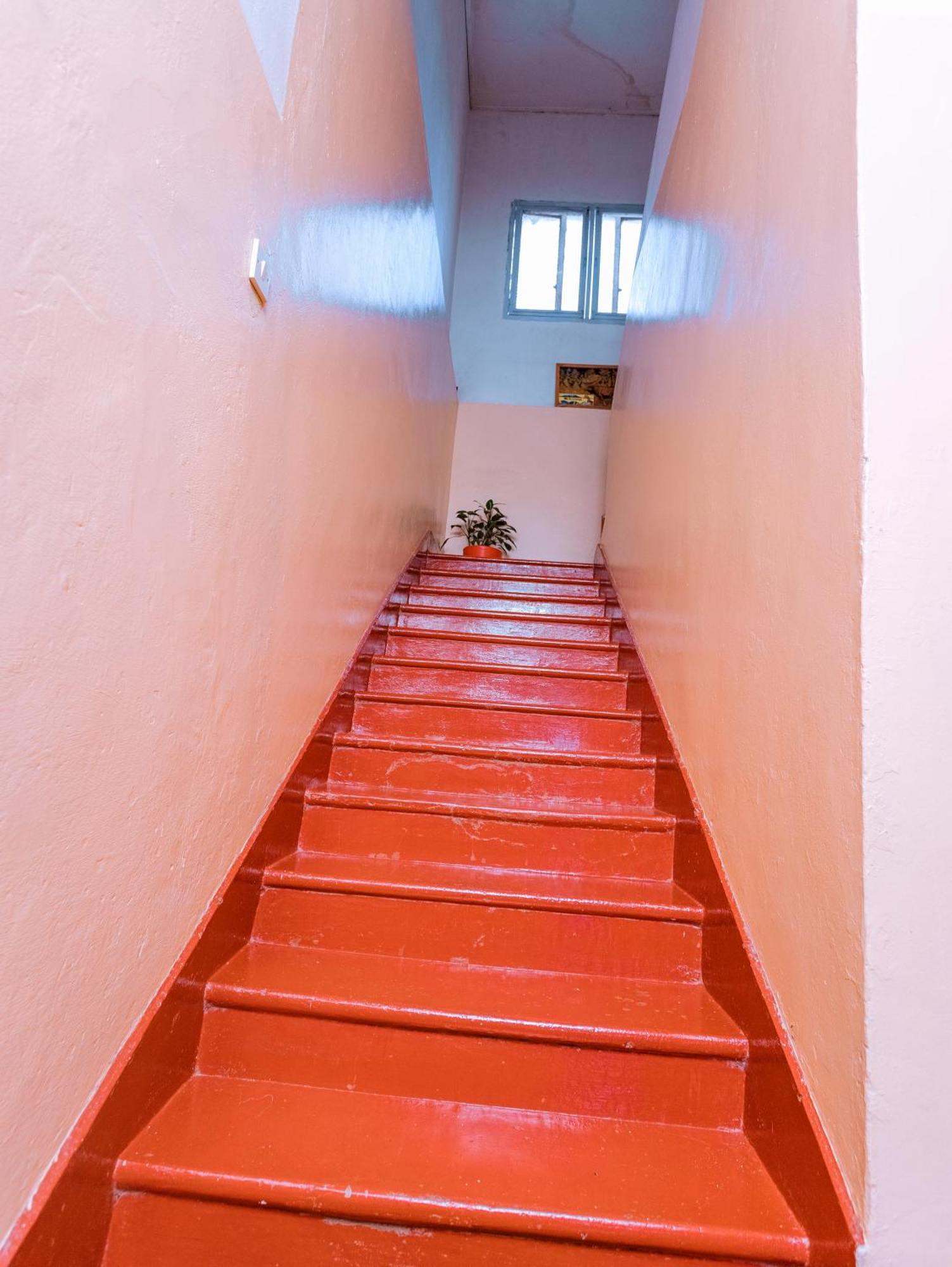 מושי Faraja Homestay- Seamless Comfort In The Heart Of The City - Free Wifi, Warm Hospitality, And Local Delights Await מראה חיצוני תמונה